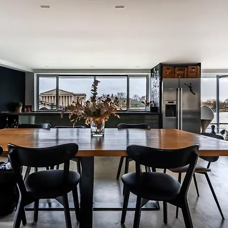 Luxury Houseboat Vip Service - Show Jumping Apartment *