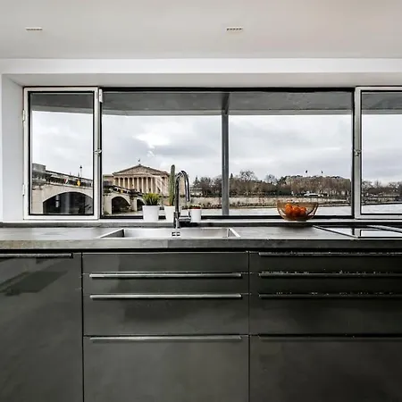 Luxury Houseboat Vip Service - Show Jumping Apartment Paris