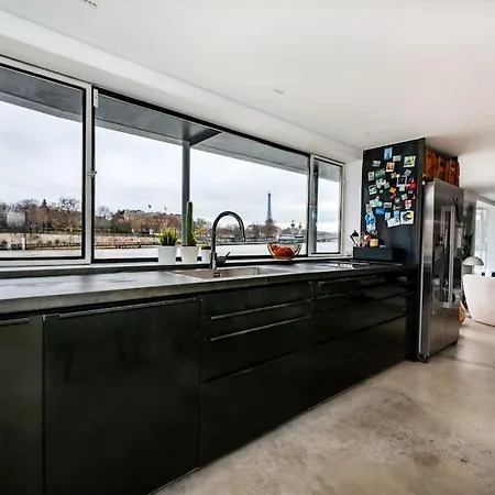 Luxury Houseboat Vip Service - Show Jumping Apartment